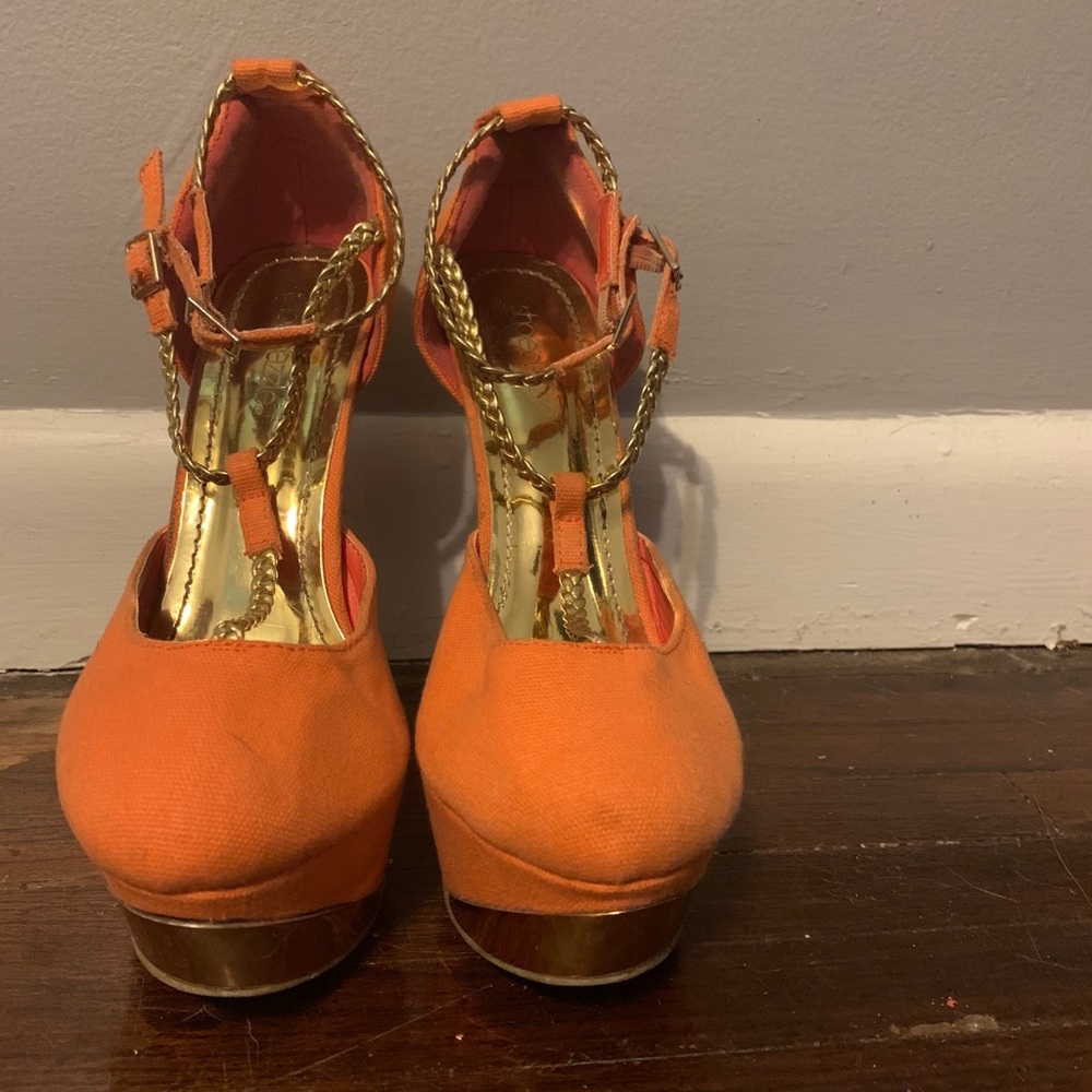 Orange and gold heels perfect for fall